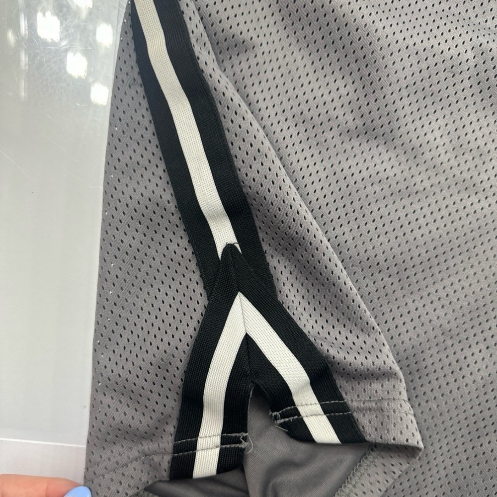 Shorts - Picture 5 of 12